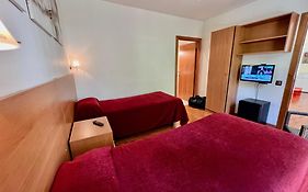 Hostal Madrazo